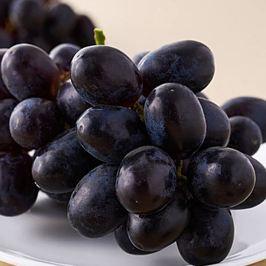 Fresh Black Grapes 1Kg